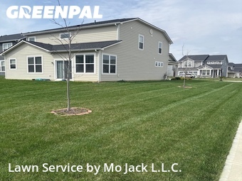 Lawn Maintenance nearby Noblesville, IN, 