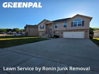 Lawn Mowing Service nearby Clarksville, TN, 