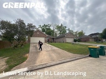 Lawn Mowing Service nearby Conroe, TX, 