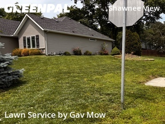 Yard Cutting nearby Shawnee, MO, 
