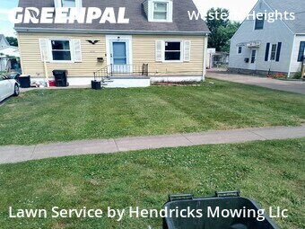 Lawn mowed in Elyria, 44035