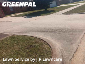 Lawn Mowing nearby Moore, OK, 