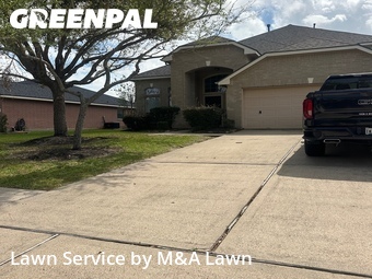 Lawn Cutting nearby League City, TX, 