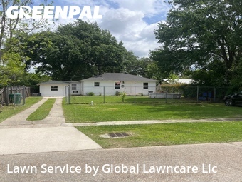 Lawn Maintenance nearby Harvey, LA, 