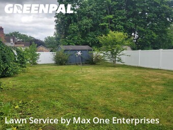 Lawn mowed in Windsor Locks, 6096