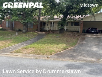 Lawn mowed in Little Rock, 72205