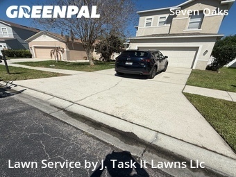 Lawn Care nearby Wesley Chapel, FL, 