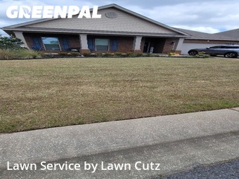 Lawn Mowing nearby Navarre, FL, 
