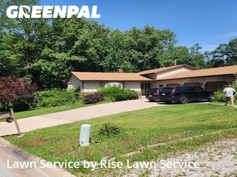 Yard Mowing nearby East Moline, IA, 