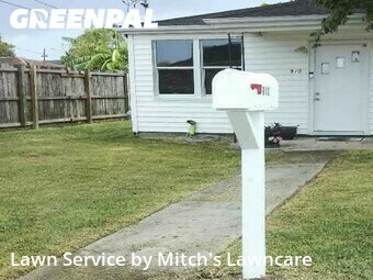Lawn Mowing nearby Gretna, LA, 