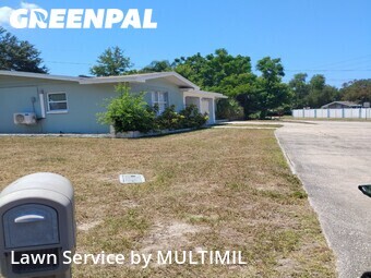 Yard Mowing nearby Largo, FL, 