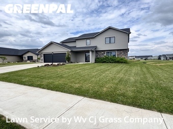 Lawn Mowing Service nearby Fort Wayne, IN, 