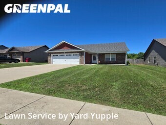 Lawn Mow nearby Clarksville, KY, 
