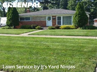 Lawn Mow nearby Redford Charter Township, MI, 
