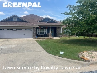 Lawn mowed in Phenix City, 36870