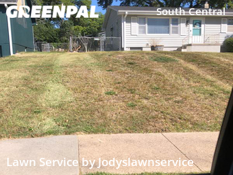 Lawn Maintenance nearby Omaha, NE, 