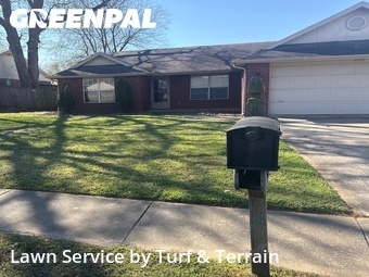 Lawn Mowing Service nearby Fayetteville, AR, 