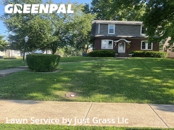 Yard Mowing nearby Belleville, IL, 