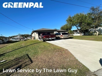 Lawn Mow nearby Fort Myers Shores, FL, 
