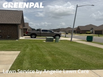 Lawn Mowing Service nearby Lafayette, LA, 