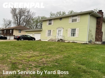 Grass Cut nearby Blue Springs, MO, 