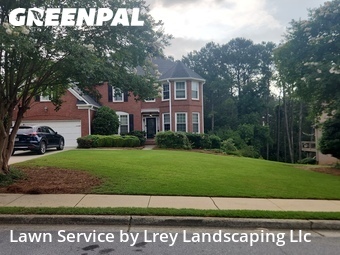Lawn mowed in Suwanee, 30024