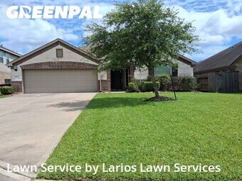 Lawn Mowing Service nearby Rosharon, TX, 