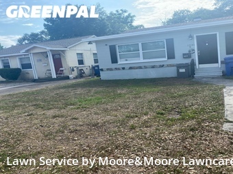 Lawn Mowing Service nearby St. Petersburg, FL, 