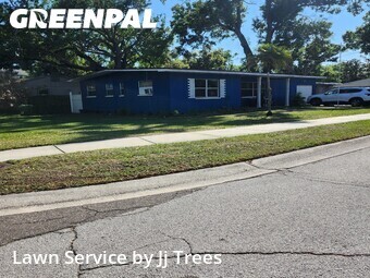 Lawn Care Service nearby St. Petersburg, FL, 