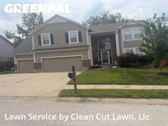 Yard Cuttingin Blue Springs,64014,Lawn Service by Clean Cut Lawn, Llc, work completed in Nov , 2025