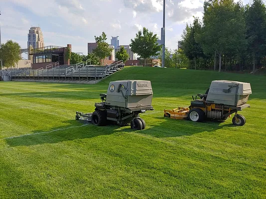 Minneapolis Commercial Mower Photo 7