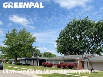 Lawn Maintenance nearby Clinton Township, MI, 