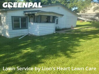 Lawn Mowing nearby Leavenworth, KS, 