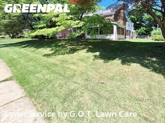 Lawn mowed in Melrose Park, 19027