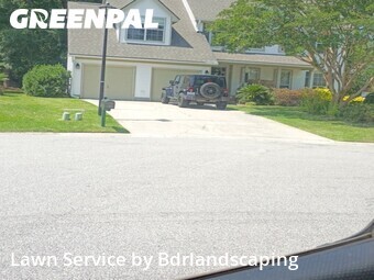 Lawn mowed in Charleston, 29420