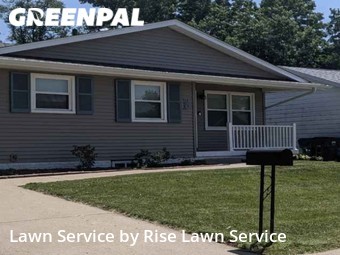 Lawn Mowing nearby Davenport, IA, 