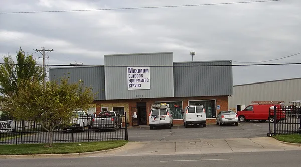 Maximum Outdoor Equipment & Service Photo 3