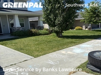 Lawn mowed in Boise, 83709