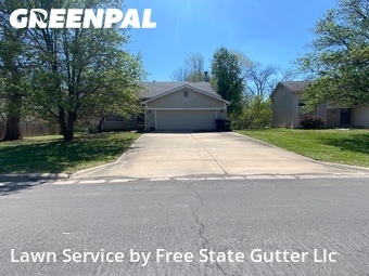 Lawn Cutting nearby Lawrence, KS, 