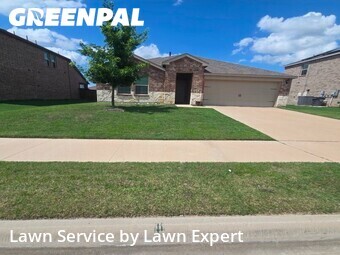Lawn Service nearby Aubrey, TX, 