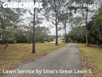 Lawn mowed in Naples, 34119