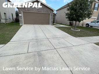 Grass Cutting nearby San Antonio, TX, 