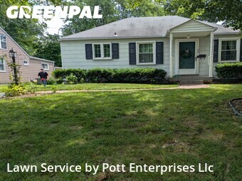 Yard Mowing nearby Kirkwood, MO, 