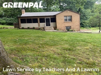 Lawn mowed in Terre Haute, 47803