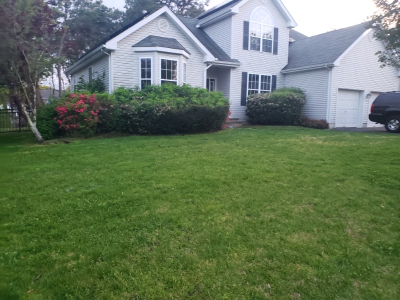 Lawn Mowing Contractor in Barnegat Township, NJ, 08005