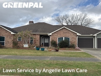 Lawn Mowing nearby Lafayette, LA, 