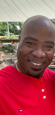 Darnell Lawn headshot