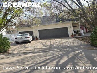 Lawn Mowing Service nearby Lincoln, NE, 