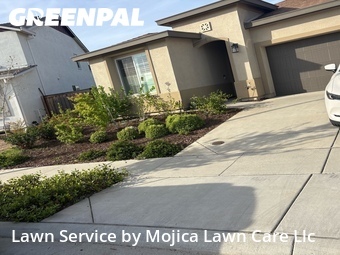 Work completed by local-lawn-maintenance-contractors-in-Roseville-CA