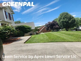 Lawn Care Service nearby Kingsport, TN, 